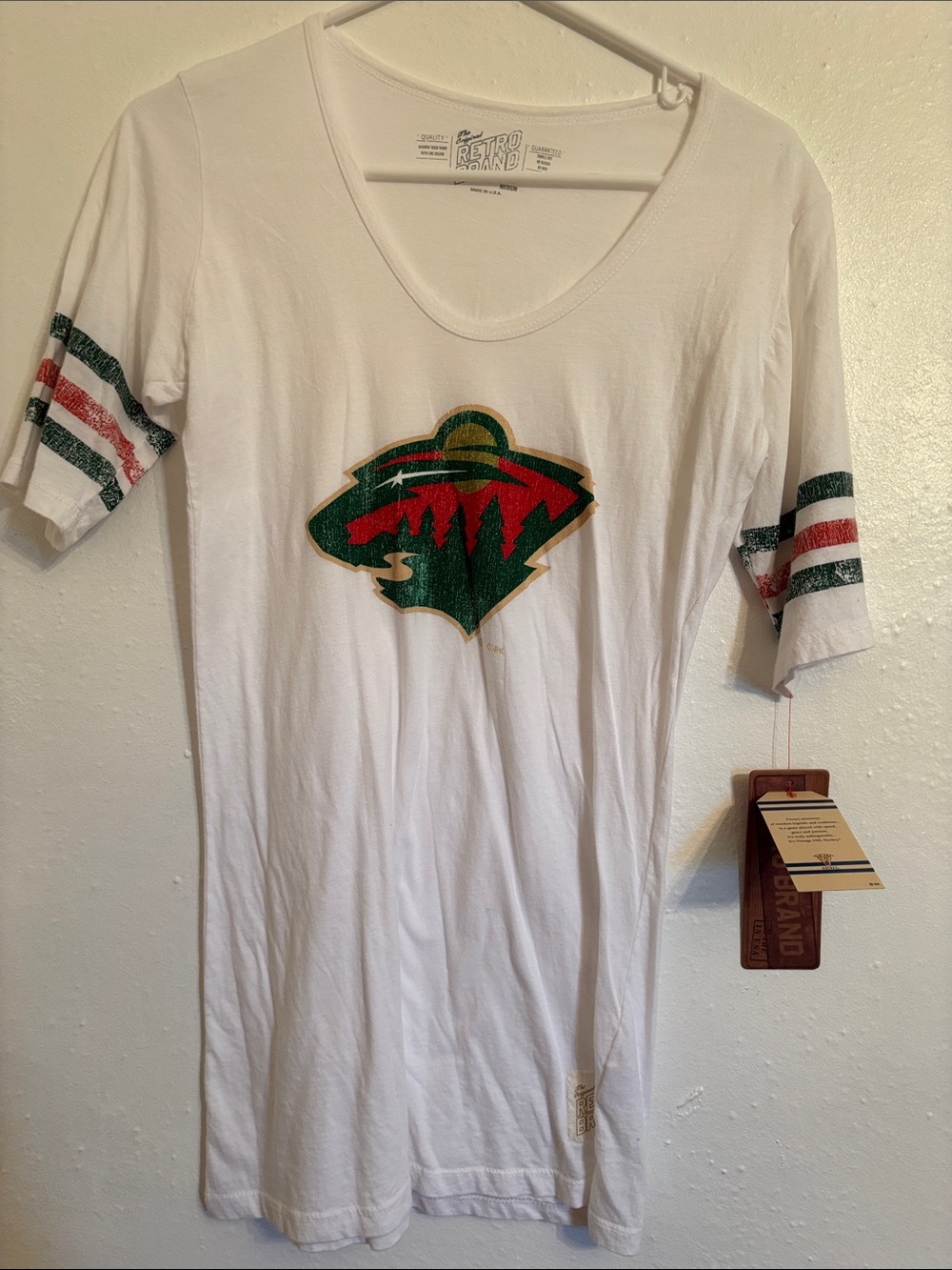 Women’s ' White Minnesota Wild Graphic Tee
